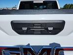 New 2026 GMC Sierra 1500 SLT Crew Cab 4WD Pickup for sale #TG159148 - photo 9