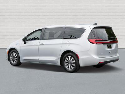 2023 Chrysler Pacifica FWD Minivan for sale #Q12300 - photo 2