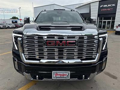 New 2025 GMC Sierra 2500 Denali Crew Cab 4WD Pickup for sale #25G5595 - photo 2
