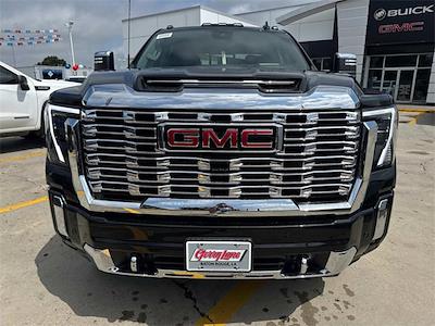 New 2025 GMC Sierra 2500 Denali Crew Cab 4WD Pickup for sale #25G5811 - photo 2
