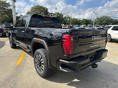New 2025 GMC Sierra 2500 Denali Ultimate Crew Cab 4WD Pickup for sale #25G5813 - photo 2