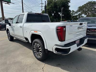 New 2025 GMC Sierra 2500 Denali Ultimate Crew Cab 4WD Pickup for sale #25G5983 - photo 2