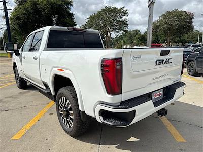 New 2025 GMC Sierra 2500 Denali Ultimate Crew Cab 4WD Pickup for sale #25G5993 - photo 2