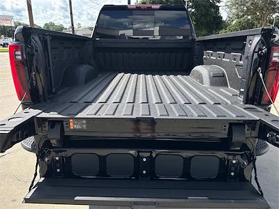 New 2025 GMC Sierra 2500 Denali Ultimate Crew Cab 4WD Pickup for sale #25G6047 - photo 2
