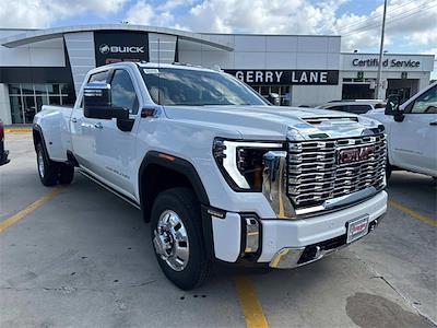 New 2025 GMC Sierra 3500 Denali Crew Cab 4WD Pickup for sale #25G6076 - photo 1