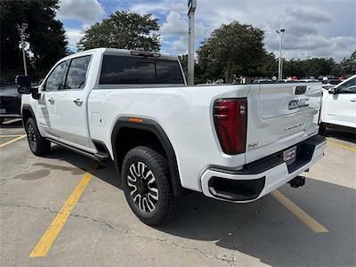 New 2025 GMC Sierra 2500 Denali Ultimate Crew Cab 4WD Pickup for sale #25G6155 - photo 2