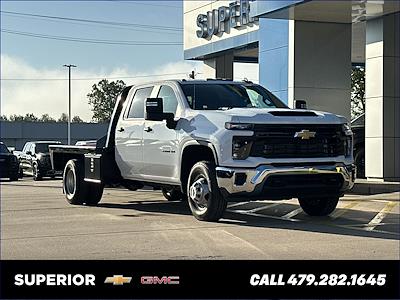 New 2025 Chevrolet Silverado 3500 Work Truck Crew Cab 4WD Flatbed Truck for sale #V297450 - photo 1