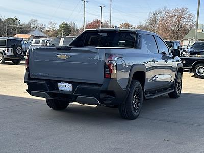 2025 Chevrolet Silverado EV Crew Cab 4WD, Pickup for sale #V402814 - photo 2