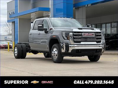 New 2025 GMC Sierra 3500 SLE Crew Cab 4WD Cab Chassis for sale #V190126 - photo 1