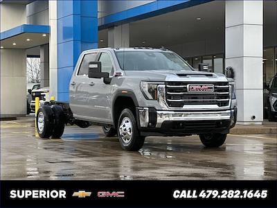 New 2025 GMC Sierra 3500 SLE Crew Cab 4WD Cab Chassis for sale #V198465 - photo 1