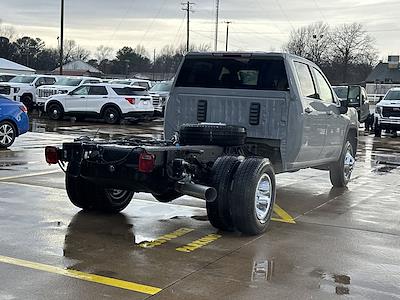 New 2025 GMC Sierra 3500 SLE Crew Cab 4WD Cab Chassis for sale #V198465 - photo 2