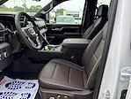 New 2025 GMC Sierra 2500 Denali Crew Cab 4WD Pickup for sale #V280568 - photo 17