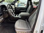 New 2025 GMC Sierra 2500 SLT Crew Cab 4WD Pickup for sale #V308974 - photo 17