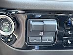 New 2025 GMC Sierra 2500 SLT Crew Cab 4WD Pickup for sale #V313042 - photo 37