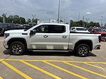 New 2025 GMC Sierra 1500 SLT Crew Cab 4WD Pickup for sale #V327220 - photo 8