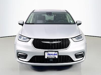 Used 2023 Chrysler Pacifica - photo 1