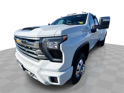 New 2026 Chevrolet Silverado 3500 High Country Crew Cab 4WD Pickup for sale #N260284 - photo 1