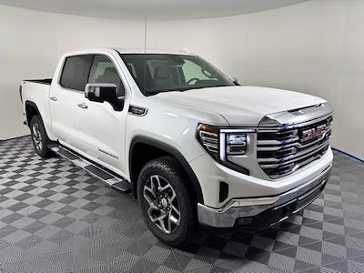 New 2025 GMC Sierra 1500 SLT Crew Cab 4WD Pickup for sale #625160 - photo 1