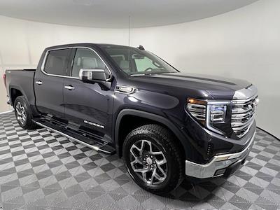 New 2025 GMC Sierra 1500 SLT Crew Cab 4WD Pickup for sale #625467 - photo 1