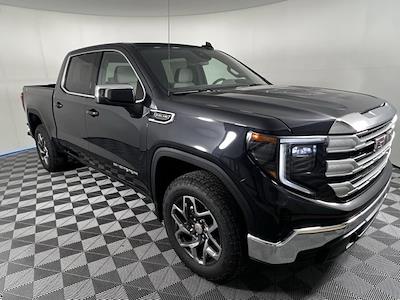 New 2025 GMC Sierra 1500 SLE Crew Cab 4WD Pickup for sale #625531 - photo 1