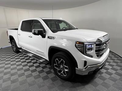 New 2025 GMC Sierra 1500 SLT Crew Cab Pickup for sale #625547 - photo 1
