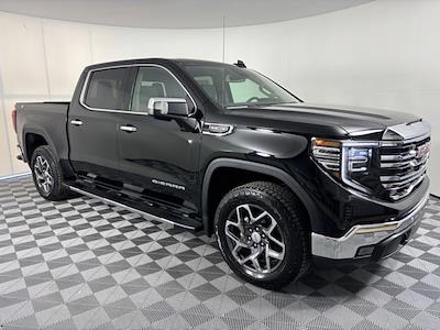 New 2026 GMC Sierra 1500 SLT Crew Cab 4WD Pickup for sale #626083 - photo 1