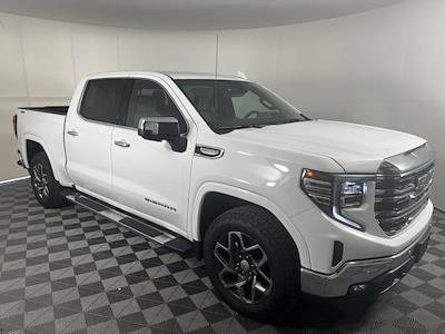 New 2026 GMC Sierra 1500 SLT Crew Cab 4WD Pickup for sale #626087 - photo 1
