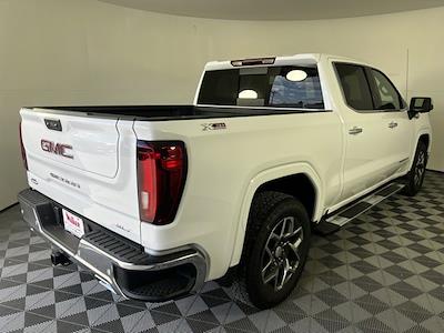 New 2026 GMC Sierra 1500 SLT Crew Cab 4WD Pickup for sale #626087 - photo 2