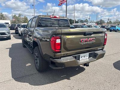 New 2025 GMC Canyon Elevation Crew Cab 4WD Pickup for sale #T27525 - photo 2
