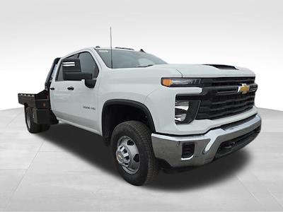 2025 Chevrolet Silverado 3500 Crew Cab DRW 4WD Flatbed Truck for sale #1270455 - photo 1
