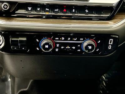 Used 2024 Chevrolet Silverado 2500 - photo 1