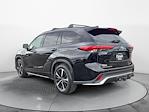 Used 2022 Toyota Highlander XSE AWD SUV for sale #4207242 - photo 2