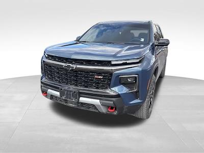 Used 2025 Chevrolet Traverse - photo 1