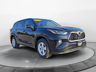 Used 2024 Toyota Highlander LE AWD SUV for sale #4546018 - photo 1