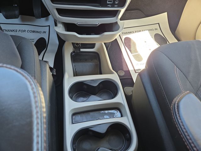 Used 2017 Chrysler Pacifica - photo 8