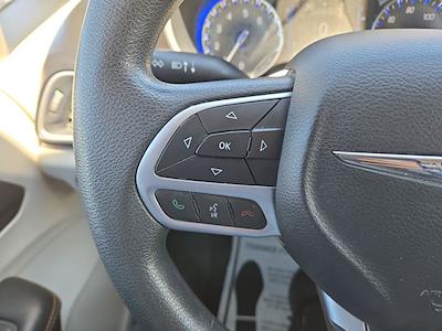 2017 Chrysler Pacifica FWD Minivan for sale #4571256 - photo 2