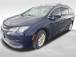 Used 2017 Chrysler Pacifica LX Minivan thumbnail 8