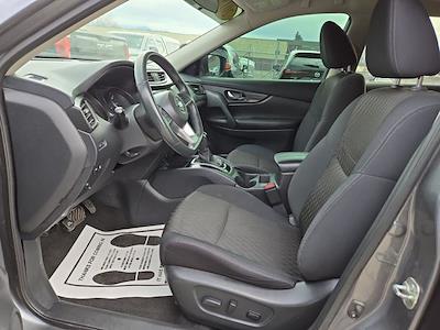 Used 2018 Nissan Rogue - photo 1