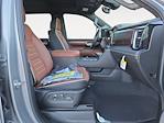 New 2025 GMC Sierra 3500 Denali Ultimate Crew Cab 4x4 Pickup for sale #1306781 - photo 17