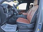 New 2025 GMC Sierra 3500 Denali Ultimate Crew Cab 4x4 Pickup for sale #1306781 - photo 3