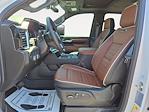 New 2025 GMC Sierra 3500 Denali Ultimate Crew Cab 4x4 Pickup for sale #1319280 - photo 3