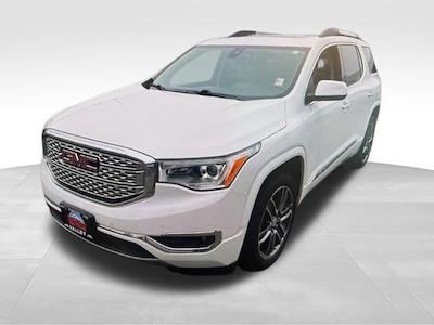 Used 2018 GMC Acadia - photo 1