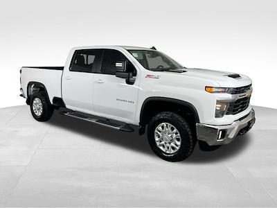 Used 2024 Chevrolet Silverado 2500 - photo 1