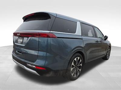 Used 2024 Kia Carnival - photo 1