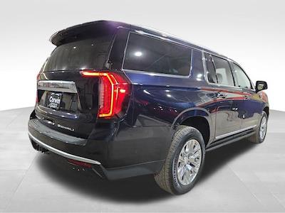 Used 2024 GMC Yukon XL - photo 1