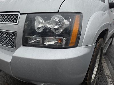 2012 Chevrolet Suburban 4WD SUV for sale #4325900 - photo 2