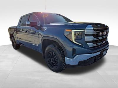 Used 2024 GMC Sierra 1500 SLE Crew Cab for sale #4377384 - photo 1