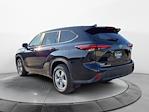 Used 2024 Toyota Highlander LE AWD SUV for sale #4546018 - photo 3