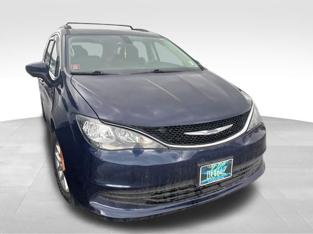 Used 2017 Chrysler Pacifica - photo 2