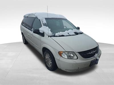Used 2002 Chrysler Town and Country - photo 1